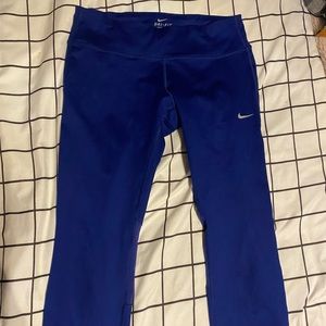 Nike capri length workout leggings